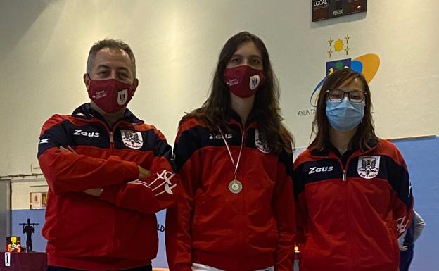 Tres metales para el Gran Capitán de Salamanca en los torneos de ranking de Castilla y León de esgrima