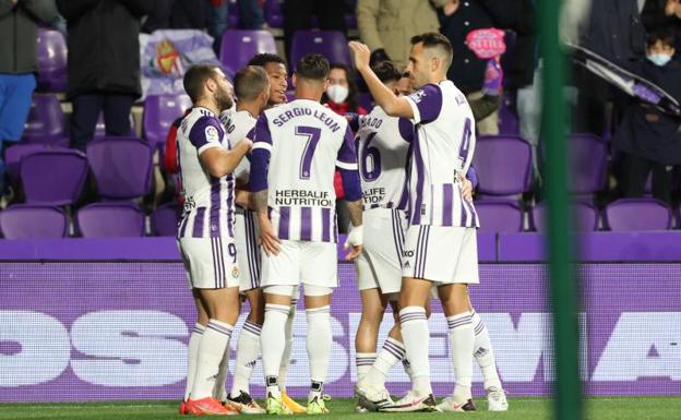 El Real Valladolid vence pero no convence
