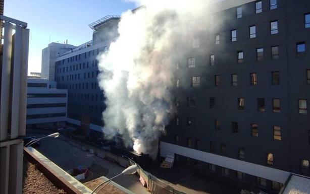 Pequeño susto en el nuevo hospital de Salamanca por el humo que salía de un grupo electrógeno