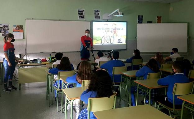 Lección de seguridad vial en colegios vallisoletanos