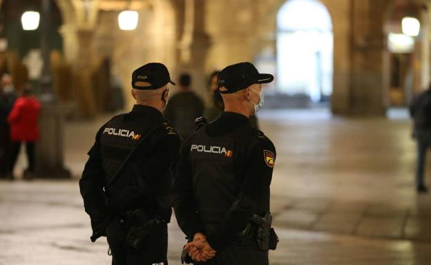 Nueva noche caliente en Salamanca con varias reyertas entre jóvenes incluso dentro de un autobús nocturno