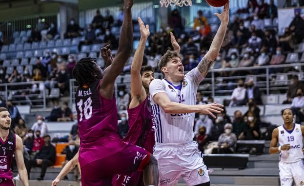 El UEMC Real Valladolid cae en Lérida ahogado en la orilla por errores propios