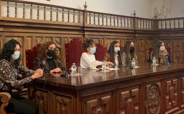 Expertas en informática reclaman en Salamanca mayor presencia femenina en el sector tecnológico