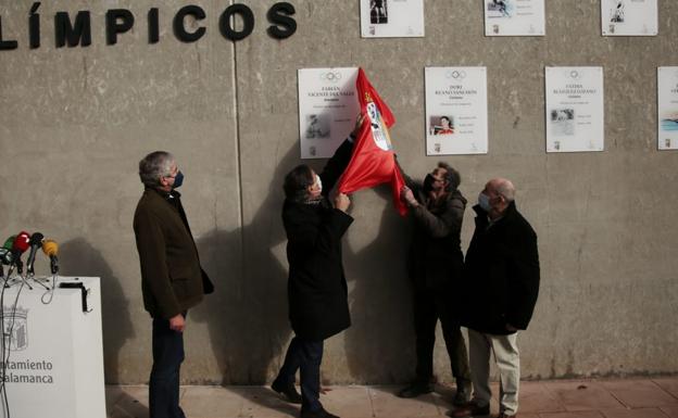 Homenaje a Fabián Vicente del Valle con una placa en el mural de los olímpicos en Salamanca