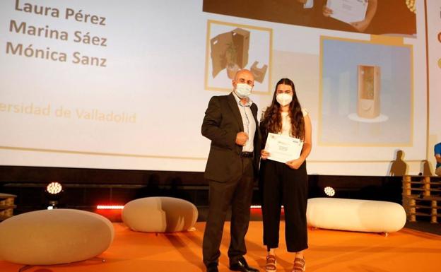 Tres alumnas de la UVA, premiadas por su proyecto de embalaje de plantas para envíos 'on line'