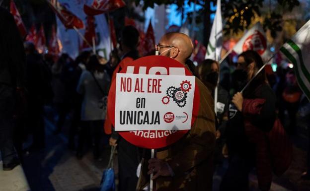 Los sindicatos rechazan la nueva oferta del ERE de Unicaja y convocan una protesta en Valladolid el día 23