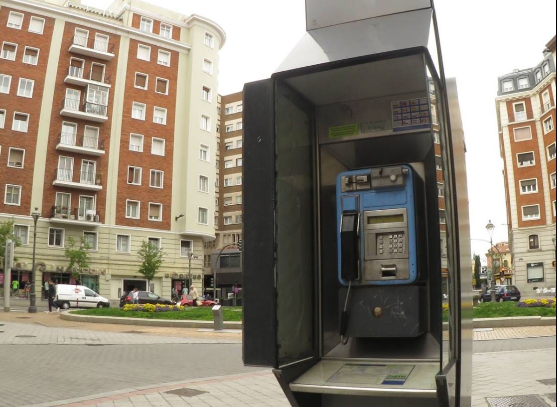 Las 141 cabinas de la provincia de Valladolid se despiden a final de año