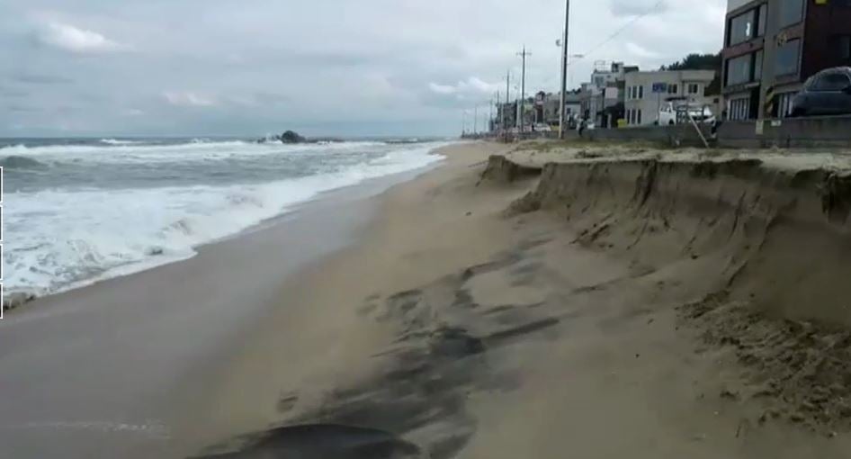 Desaparece una playa de cuarenta metros de ancho en Corea