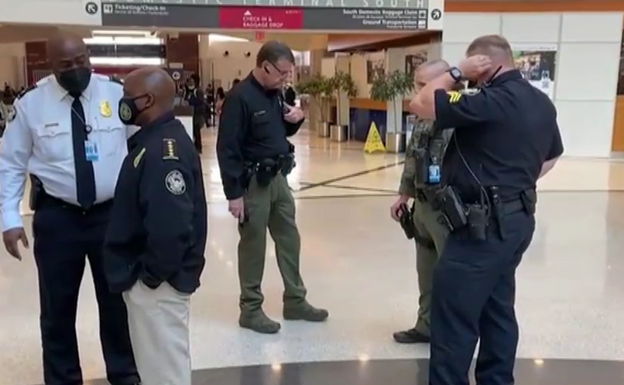 Caos en el aeropuerto de Atlanta al dispararse un arma