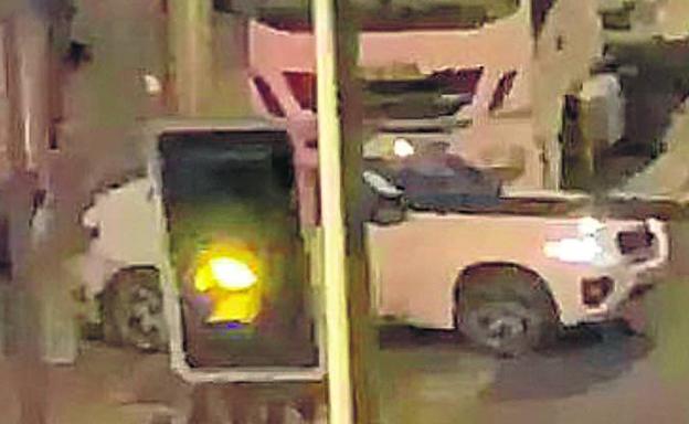 El BMW robado y utilizado en el asalto a un local de Rioseco fue quemado después en Mucientes