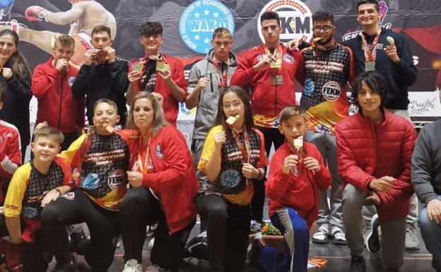 Lluvia de medallas para los clubes salmantinos en el Spanish Open 2021 Benidorm Top Fighters