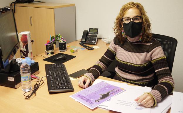 El Ayuntamiento de Carbajosa inaugura el programa de actividades diseñada con motivo del Día contra la violencia de género