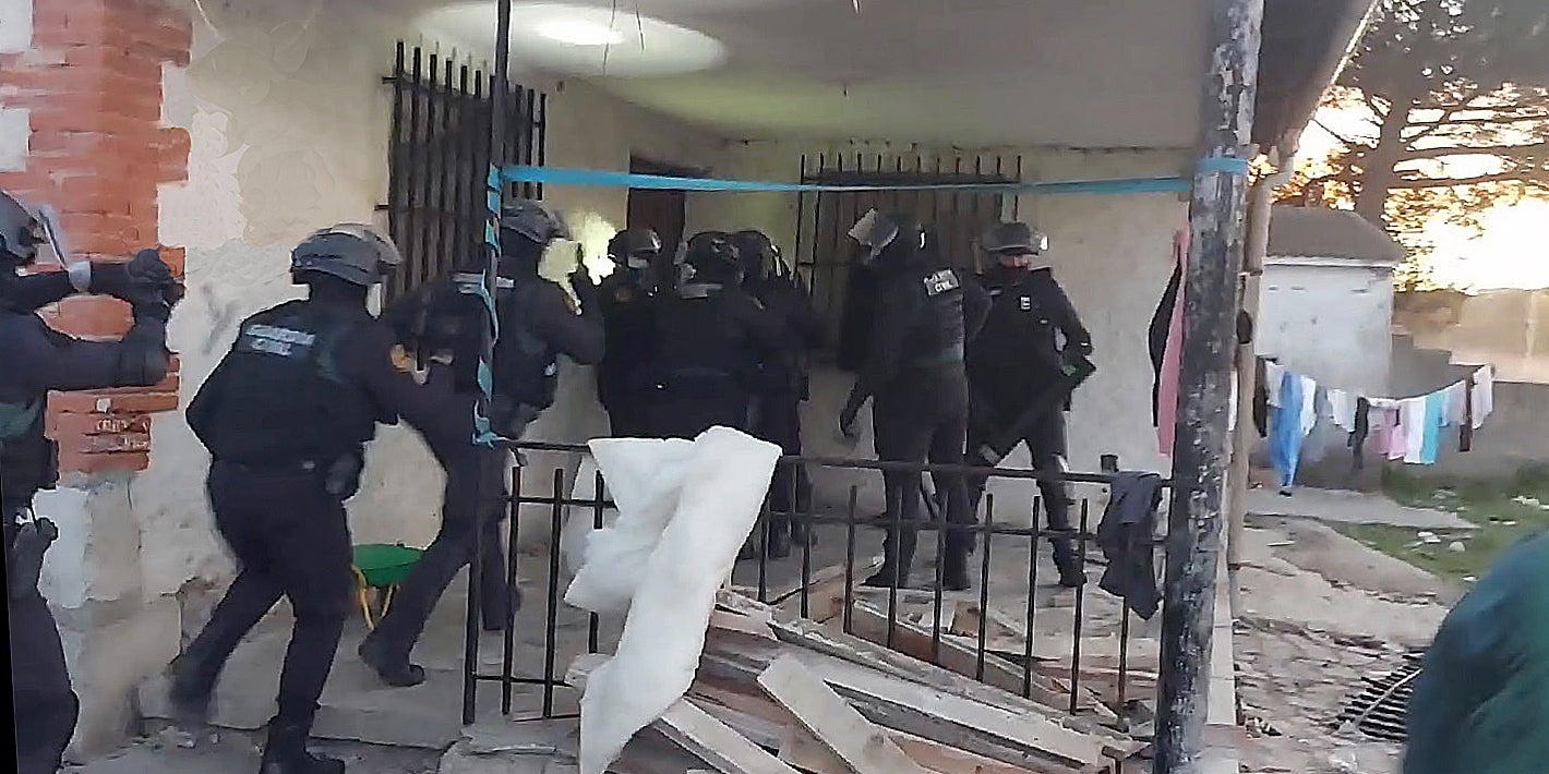 Redada contra un clan familiar de okupas de un chalé junto a La Corala en Laguna de Duero
