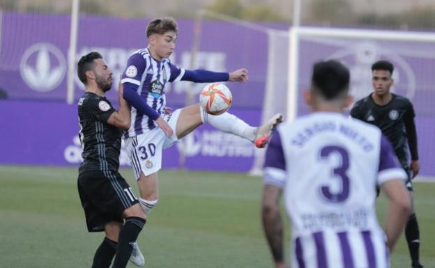El Real Valladolid Promesas sabe atacar, pero no defender