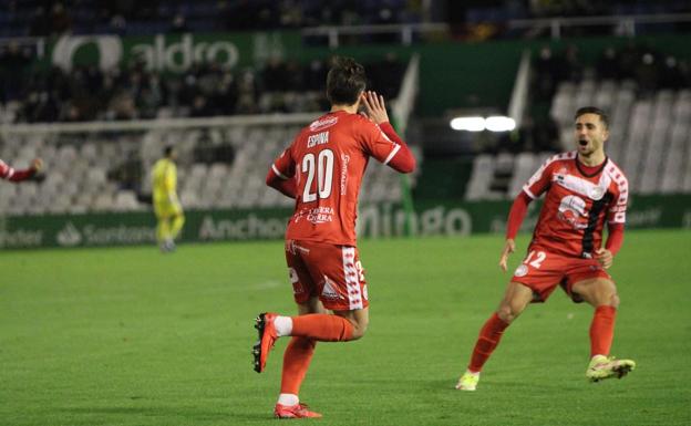 Un grandioso empate unionista en El Sardinero alentado por 600 salmantinos en las gradas (1-1)