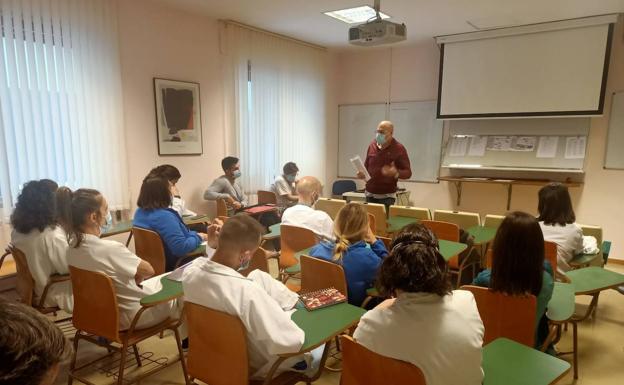 Los técnicos sanitarios se concentrarán en la región el día 2 para exigir que su título sea universitario