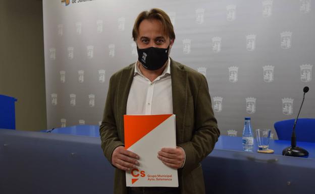 Ciudadanos presentará una moción para reconocer la figura del desaparecido poeta Aníbal Núñez en Salamanca