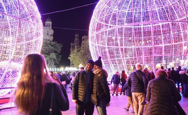 Sanidad recomienda limitar el número de participantes en eventos navideños