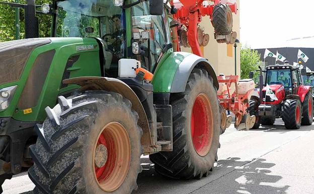 Más de 28.600 euros separan el salario de un agricultor burgalés del de un empleado financiero
