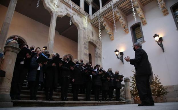 La Salina se viste de Navidad con el belén y un concierto