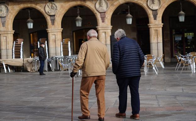 Enero, el mes de la subida de las pesiones de jubilación y del cobro de la 'paguilla'