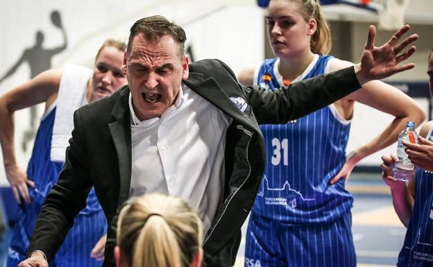 Roberto Íñiguez: «Lo positivo es que hemos ganado; lo negativo, cómo hemos jugado»