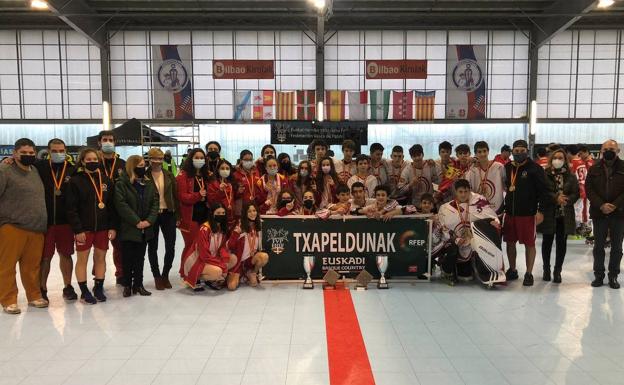 Castilla y León hace historia al proclamarse doble campeona de España infantil de hockey línea