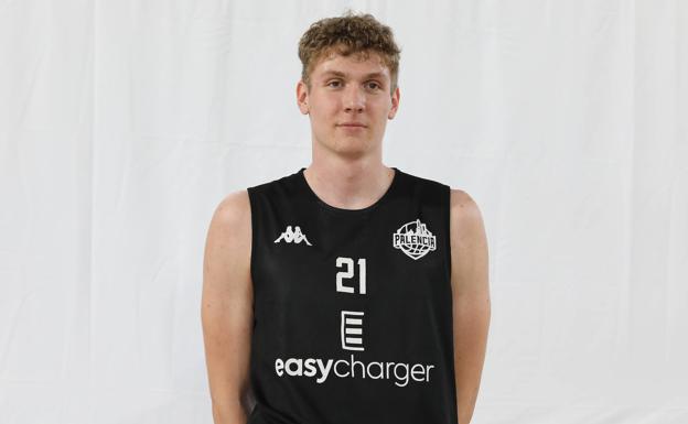 Tomas Pavelka abandona el Palencia Baloncesto