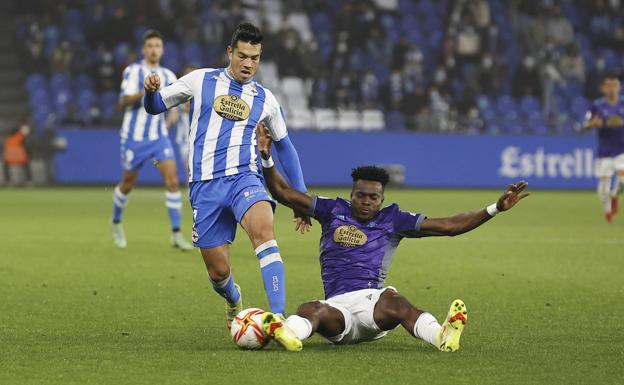 El Real Valladolid Promesas, romo en ataque, cae ante la pegada del Depor