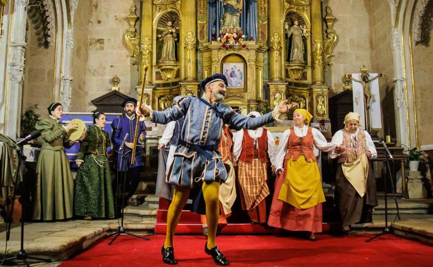 El Zarzoso y Villares de la Reina acogen el estreno de la obra 'Buscando a Nebrija'