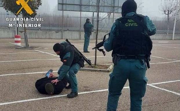 Un simulacro terrorista en Laguna alerta a los vecinos