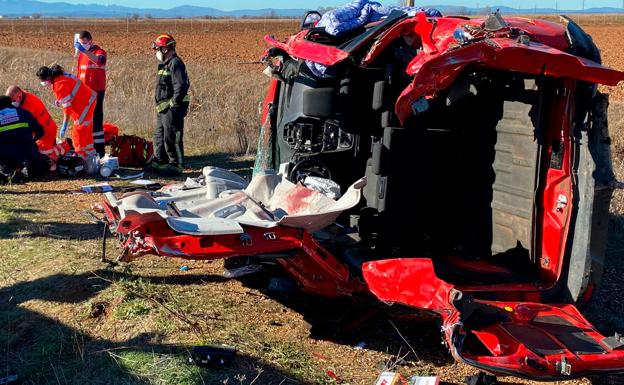 Un muerto tras volcar una furgoneta en Santa María del Páramo