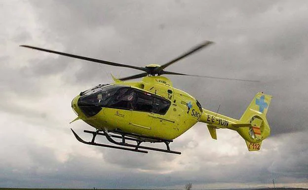 Evacuado en helicóptero un ciclista herido al caerse y golpearse la cabeza en Navas de Riofrío