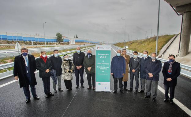 Transportes abre en Fuentes de Oñoro los últimos 3,2 kilómetros de la A-62 hasta Portugal