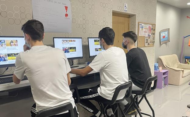 El Ayuntamiento de Carbajosa renueva los ordenadores del Centro Joven del municipio