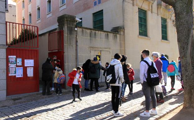 La vacunación anticovid a menores de 12 años en Segovia agota las 6.000 dosis en siete días