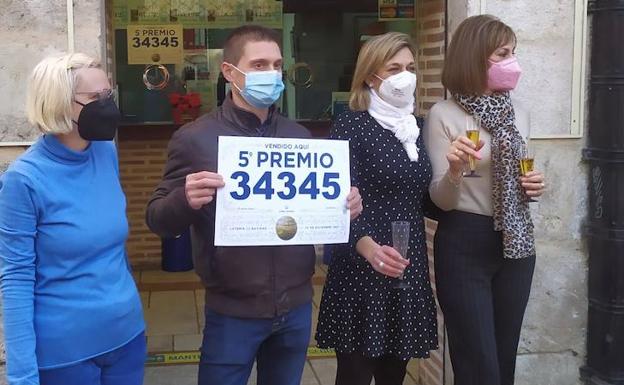 Un quinto premio rezagado sonríe a Burgos