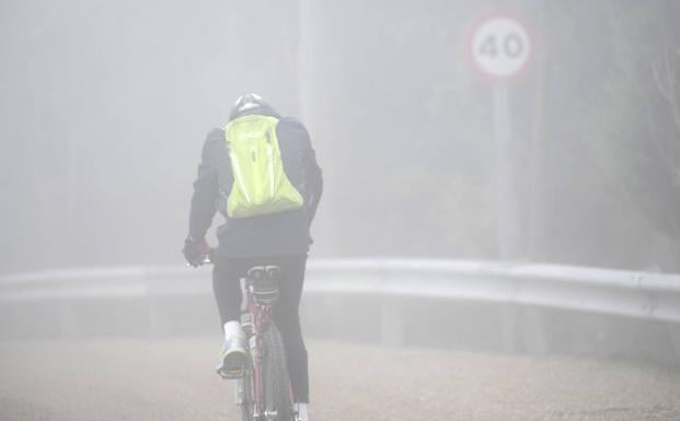 La niebla afecta a la circulación por León y Segovia