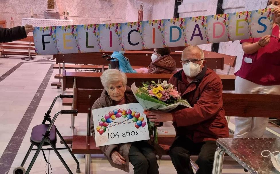 Madrina de guerra, modista de la alcurnia y muy longeva en Cevico