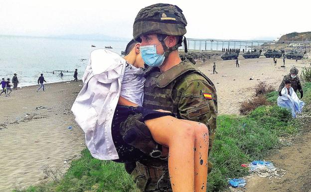 Invasión de 'ilegales' en Ceuta