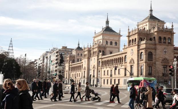 Valladolid estrena 2022 con calles llenas y terrazas medio vacías