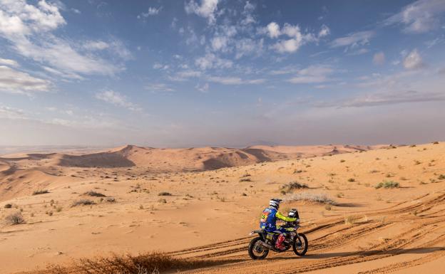 Un enorme Santolino firma su mejor etapa en un Dakar y una lección de navegación