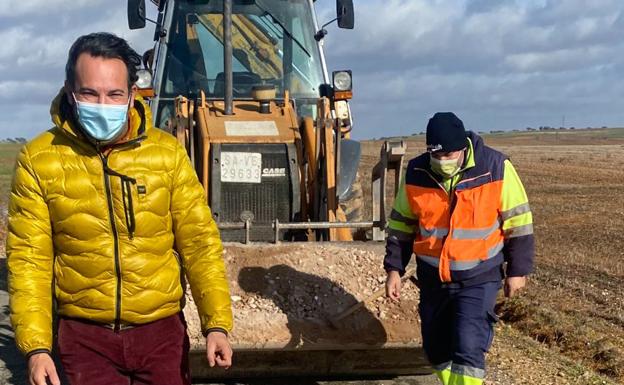 El Ayuntamiento de Carrascal de Barregas acondiciona la carretera DSA-503
