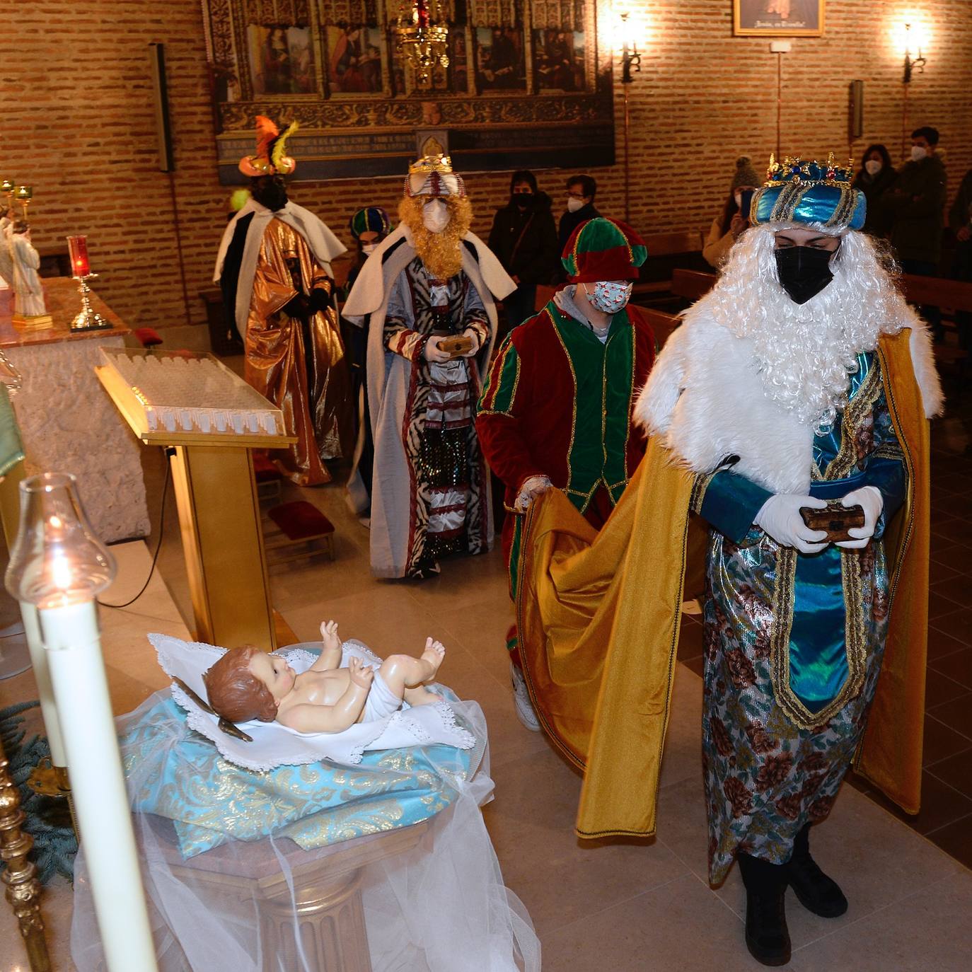 Los Reyes Magos recorren los pueblos de la provincia de Valladolid (3/3)