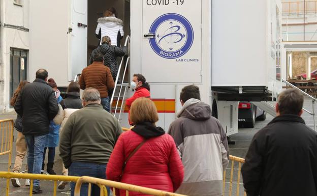 208 nuevos positivos de covid-19 tras 1116 test en los cribados de Béjar, Carbajosa y Guijuelo