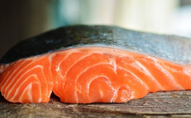 Salmón, el color naranja en la mesa