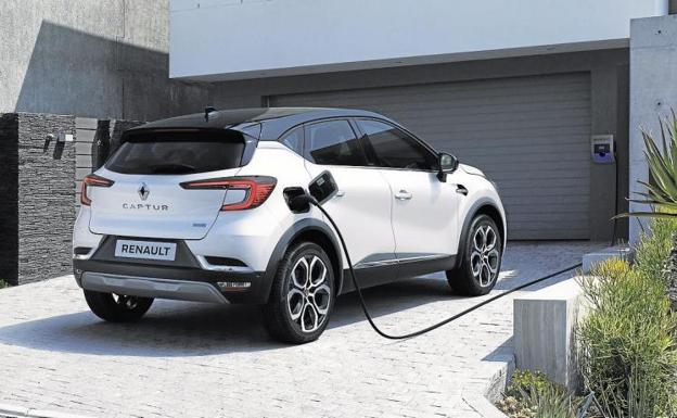 Renault duplica las ventas de coches electrificados, que ya suponen el 30% en el mercado europeo