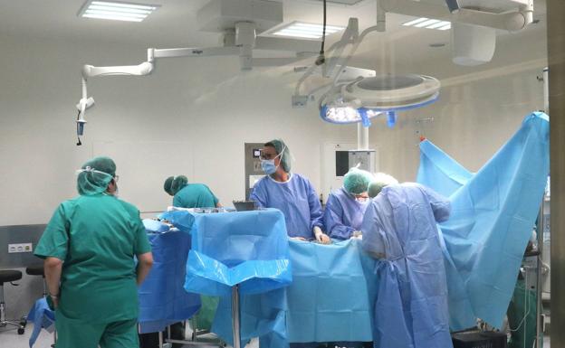 Castilla y León, la sexta con mayor demora para una intervención quirúrgica