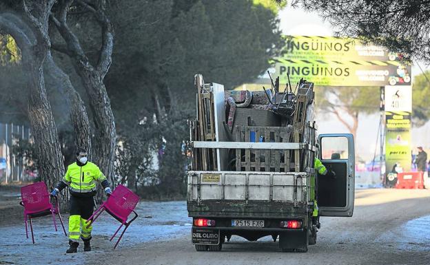 Limpieza recoge 15 toneladas de basura para restaurar la sede de Pingüinos