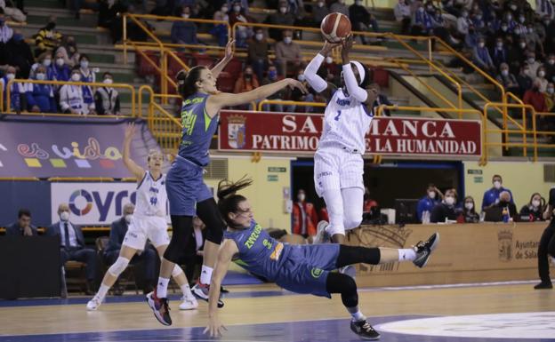 El CB Avenida acaricia el segundo puesto del grupo en Europa tras doblegar a su gran rival (85-75)